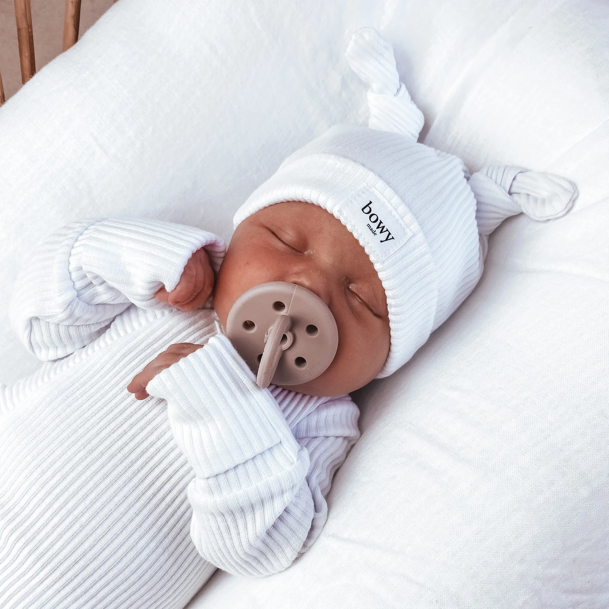 Double Knot Beanie - White