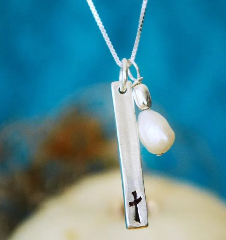 Women's Sterling Silver Grace Cross Necklace With Pearl
